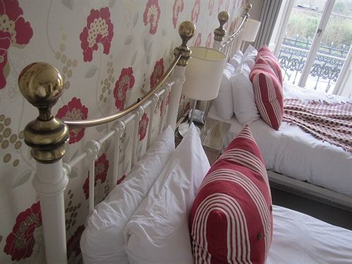 Yeo Dale Hotel バーンスタプル エクステリア 写真